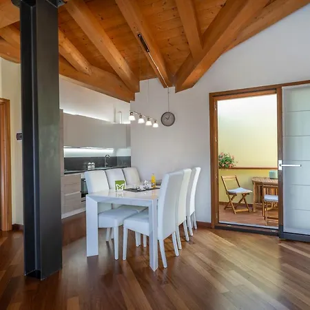 Apartment New - With Terrace, Jacuzzi & Netflix Palmanova