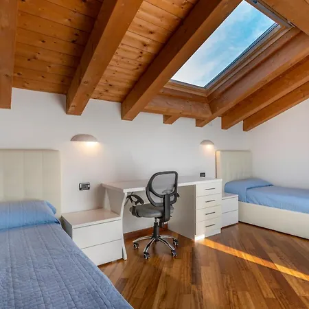 Apartment New - With Terrace, Jacuzzi & Netflix