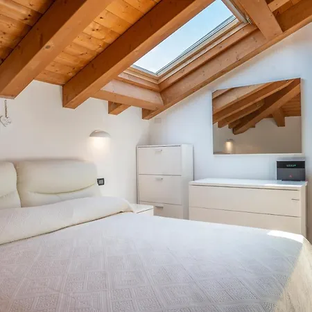 Apartment New - With Terrace, Jacuzzi & Netflix *