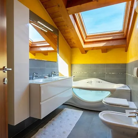 Apartment New - With Terrace, Jacuzzi & Netflix Palmanova